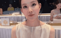 Mê mẩn nhan sắc tuổi 39 của Hoa hậu Thùy Lâm