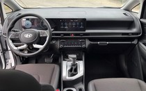 MPV 7 chỗ giá 489 triệu đồng của Hyundai về đại lý Việt đẹp long lanh, trang bị sánh ngang Mitsubishi Xpander, rẻ nhất phân khúc