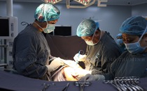 Cô gái 27 tuổi bị ung thư buồng trứng giai đoạn III thừa nhận 1 sai lầm nhiều chị em Việt mắc phải