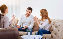 Anh em ruột thịt, dẫu tình thâm đến mấy cũng có 3 việc tuyệt đối đừng giúp: Giúp sai là mất tình, hại thân!