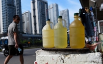 Bộ Công thương chính thức bãi bỏ cụm từ "dầu hỏa" tại khoản 2 Điều 1 của Thông tư 18 từ ngày mai 29/4