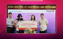 Chuyện khó tin: Một người cùng lúc trúng 23 giải của Vietlott, nhận tiền tỷ về tay