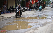 Hà Nội: Nắng bụi, mưa lầy, người dân phố Thanh Bình 'kêu trời' vì dự án chậm tiến độ