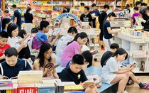 Khu vui chơi giải trí, rạp chiếu phim tất bật đón khách những ngày đầu tháng 5/2026