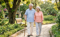 Lương hưu 38 triệu đồng/tháng, cặp vợ chồng già cay đắng: Có những thứ tiền không mua nổi