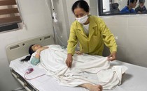MS 1112: Phát hiện ung thư, người mẹ nghèo lo con trai mắc Down 14 tuổi không thể tự chăm sóc bản thân