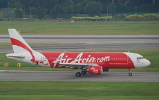 Máy bay của AirAsia - QZ8501 có thể vỡ do đập xuống nước