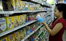 Giá sữa vẫn “móc túi” người tiêu dùng