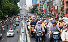 “Đóng phí, đường vẫn bụi, mấp mô, ách tắc… giờ lại tăng!”