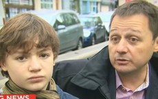 Bố khản giọng tìm con trong khói đạn khủng bố Paris