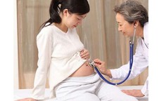 Uống thuốc kháng sinh khi có thai ở những tuần đầu tiên liệu có ảnh hưởng?