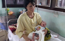 Vòng tay nhân ái (MS 154): Rớt nước mắt bé trai 2 tháng tuổi người bong tróc vì bệnh lạ