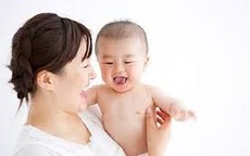 Tôi bất ngờ khi biết sự thật con gọi ô sin là mẹ