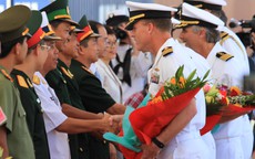 Tàu bệnh viện "khủng" của hải quân Hoa Kỳ tới Đà Nẵng