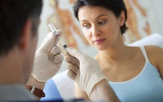 Mới tiêm phòng vắc xin cúm có được mang thai?