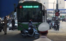 Hà Nội đồng ý lắp dải phân cách cho làn đường riêng của buýt nhanh BRT