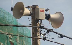 Không có chuyện đài truyền thanh quận bị chèn sóng tiếng Trung Quốc