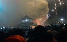 Cháy lớn tại đền thờ Ấn Độ, hơn 275 người thương vong