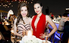 Mỹ nhân Việt nào khoe vòng một sexy nhất dịp đầu năm?