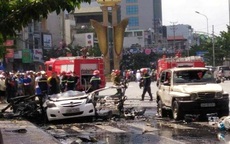 Quảng Ninh: Nổ ô tô, 2 người chết thảm