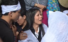 Đau xót hình ảnh tang lễ 4 bà cháu bị giết trong vụ thảm sát ở Quảng Ninh