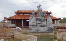 Hoài Linh: 'Không có chuyện đền thờ tổ của tôi bị ngừng xây'