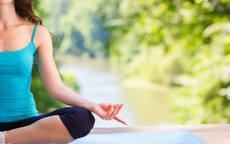 Yoga giúp giảm bớt cơn đau do viêm khớp dạng thấp