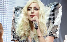 Lady Gaga rối loạn tâm lý sau khi bị cưỡng bức