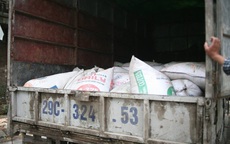 Hơn 5 tấn mỡ bốc mùi thối suýt vào bữa ăn của người dân