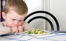 Trẻ chán ăn, thấp còi vì cha mẹ bổ sung thiếu kẽm