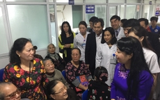 Kỷ niệm 62 năm ngày thầy thuốc Việt Nam: Ngành Y tế quyết tâm đổi mới toàn diện