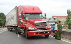 CSGT suýt bị xe container tông: "Không ngờ tài xế quá manh động"