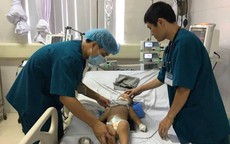 Quảng Ninh: Cứu sống 2 trẻ nhỏ bị ngã xuống ao