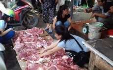 Vụ hắt dầu luyn vào quầy bán thịt lợn tại Hải Phòng: Đủ cơ sở khởi tố tội hủy hoại tài sản