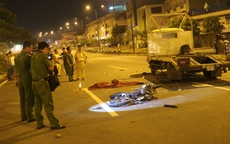 Bỏ chạy ngược chiều khi gặp cảnh sát cơ động, xe máy gây tai nạn kinh hoàng