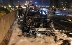 Hà Nội: Ô tô Mazda của thành viên ban nhạc Da LAB bốc cháy dữ dội trên vành đai 3