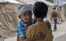 Cảnh tượng như ngày tận thế, nước mắt nghẹn ngào của người sống sót sau trận thảm họa kép ở Indonesia