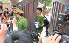 Công an khám nhà 2 cựu Chủ tịch TP Đà Nẵng vì liên quan đến Vũ "nhôm"