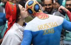 Nhiều cô gái trẻ đẹp gây xao xuyến phái mạnh tại Lễ  khai mạc World Cup 2018