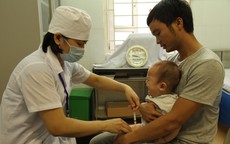 Có phải con sinh non thì nên “kiêng” tiêm vaccine?