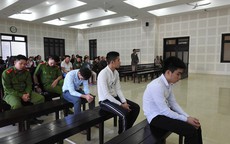 Thấy bạn gái bị chọc ghẹo, nam thanh niên dùng dao đâm người tử vong