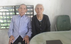 Xúc động đôi vợ chồng gần 90 tuổi viết đơn xin rút khỏi hộ nghèo