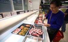Thịt lợn tăng giá, người tiêu dùng lo lắng