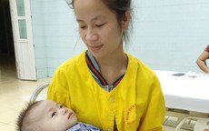 Lần đầu tiên Bệnh viện Nhi Thanh Hóa can thiệp bít lỗ thông thành công cho  bé 13 tháng tuổi bệnh tim bẩm sinh