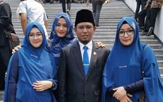 Nghị sĩ Indonesia có 3 vợ nói "đa thê có thể thực hiện một cách hài hòa và tốt đẹp"