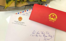 Thủ tướng Nguyễn Xuân Phúc gửi thư và hoa động viên nữ sinh Ngoại thương mắc ung thư