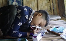 Cậu bé 10 tuổi sống cô độc trong rừng ở Tuyên Quang sẽ được theo học nội trú