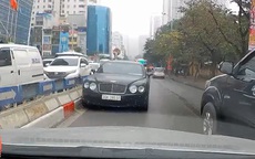 Truy tìm xe Bentley chạy ngược chiều, nháy đèn đòi nhường đường trên phố Hà Nội