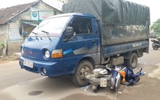 Xe tải nghi chở gỗ lậu đâm hai chiến sỹ CSGT nhập viện
