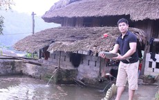 Học ngành y nhưng anh chàng điển trai lại về quê nuôi loài cá sống thọ 50 năm làm giàu
